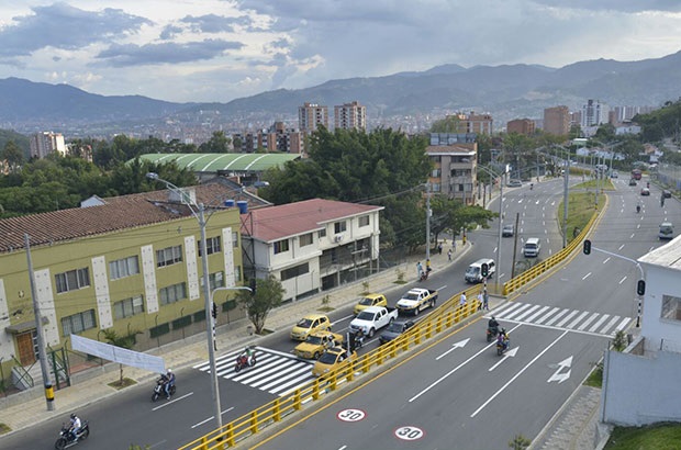 Plomeros Medellín, Servicio de Limpieza de Alcantarillados Avenida 80